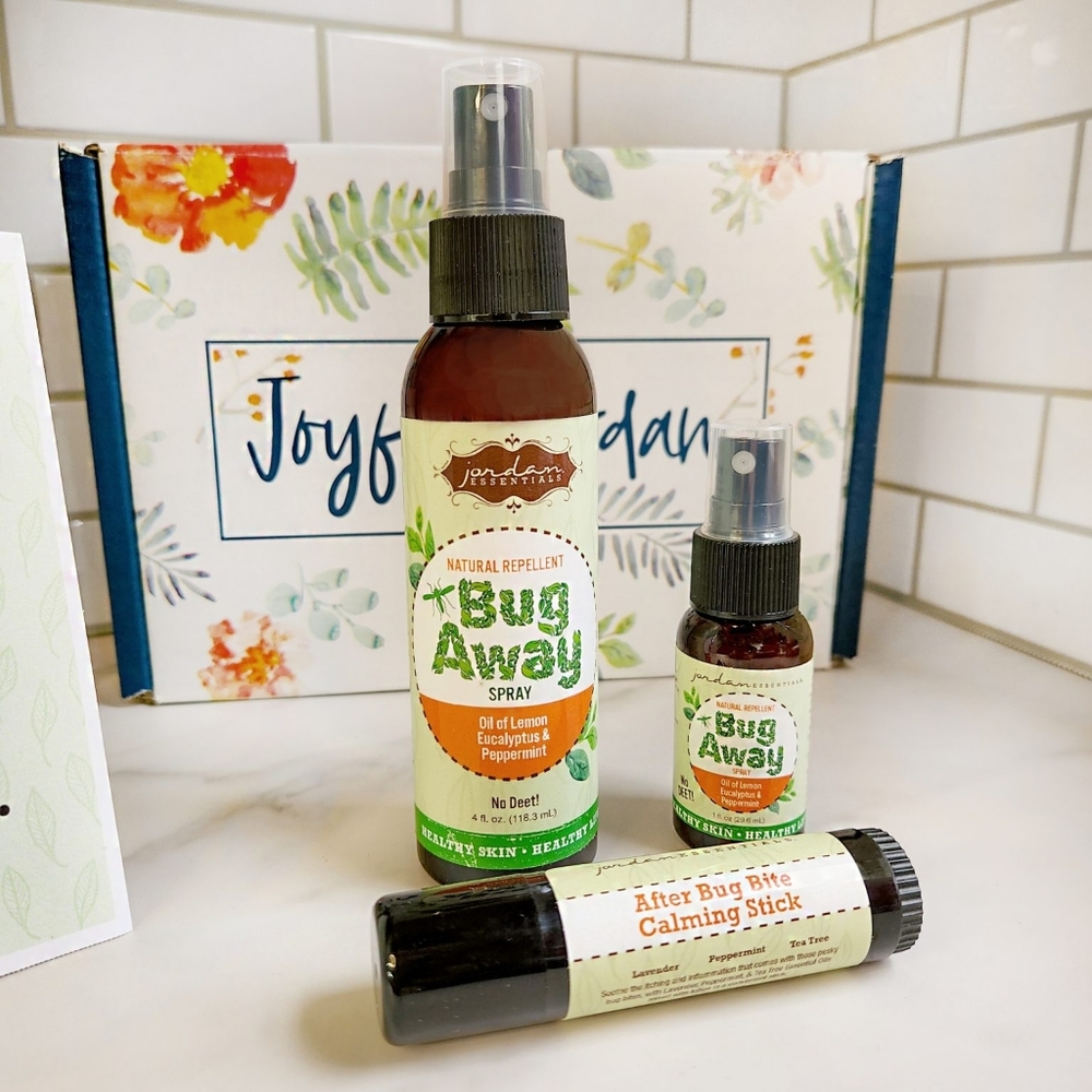 Bug Away! Spray & Candle Box